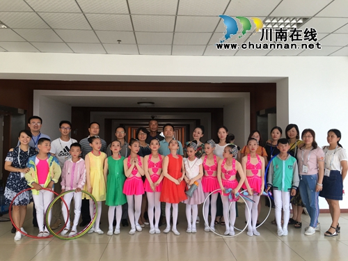 泸州十八中选送节目分获戏剧类、舞蹈类省级一等奖(图9)