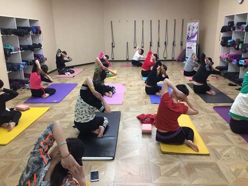 三分热情&nbsp;运动健身成时尚；莫逐大潮&nbsp;持之以恒是正途(图5)