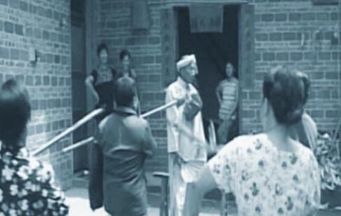 泸县百和莲枪舞：传统文化静水流深&nbsp;非遗传承薪火相传(图3)