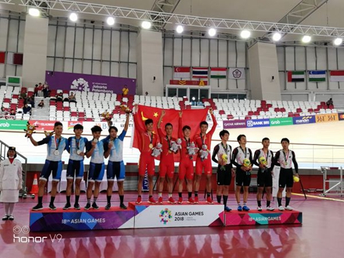 宜宾江安90后小伙勇夺亚运会自行车赛冠军(图3) 宜宾江安90后小伙勇夺亚运会自行车赛冠军(图3)