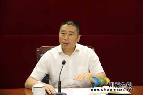 泸县召开民营企业家座谈会(图2)