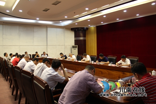 泸县召开民营企业家座谈会(图4)