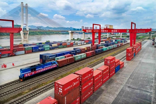 融入一带一路共建通道 泸州拉近与世界的距离(图4) 融入一带一路共建通道 泸州拉近与世界的距离(图4)