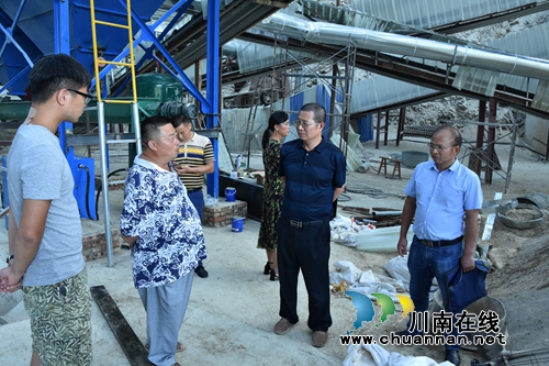 刘吉斌率队到宜宾大观镇开展市委五届六次全会精神宣讲和督导贯彻落实工作(图3)