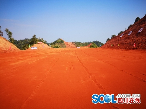 成宜高速（宜宾段）进入桥梁桩基全面施工(图3)