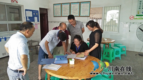 泸县潮河镇开展校园安全全覆盖联合检查(图1)