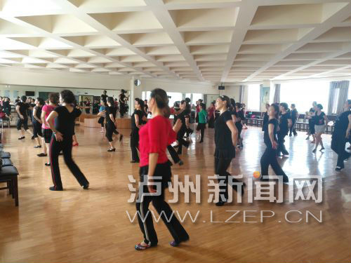 到2020年&nbsp;泸州50%乡镇（街道）将建老年学校(图1)