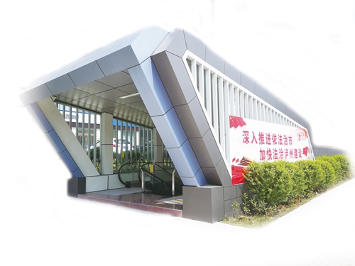 泸州：上天入地行有道&nbsp;人车分流促通达(图1)