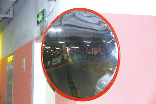 地下车库&nbsp;让危险离你远一点(图4)