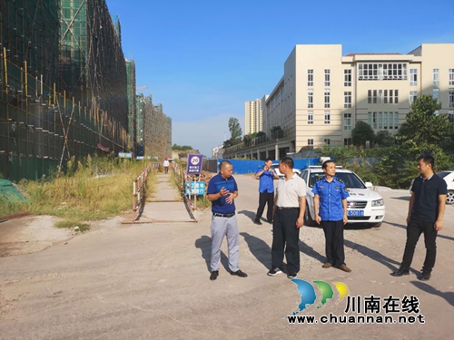 邓白云率队到泸县开展安全工作专项督查(图2) 邓白云率队到泸县开展安全工作专项督查(图2)