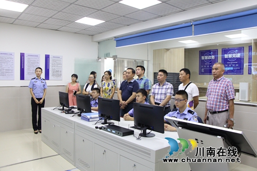 王举松督查龙马潭区红星街道扫黑除恶专项工作(图1) 王举松督查龙马潭区红星街道扫黑除恶专项工作(图1)