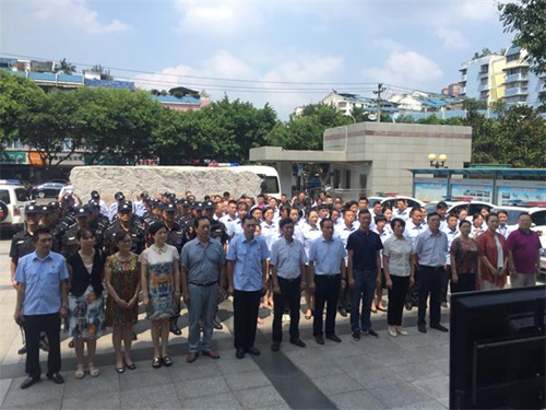 四川法院打响执行大会战&nbsp;自贡出动673名干警(图1)