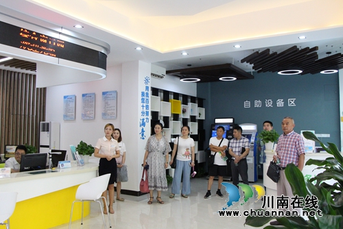 龙马潭区红星街道组织人大代表、政协委员开展培训学习视察工作(图4)