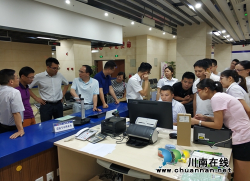 宜宾综合柜员制上线&nbsp;人社公共服务全面升级(图2)