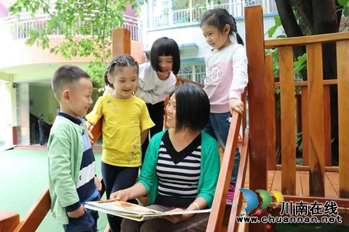 龙马潭区小市幼儿园教师&nbsp;杨国民&nbsp;工作并快乐着(图2)