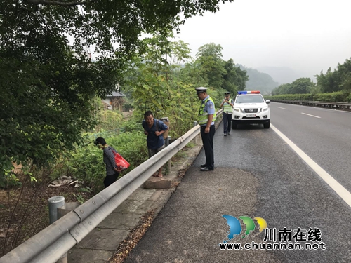 四川高速交警六大队联合一路三方开展“防事故、保平安”专项整治行动(图1)