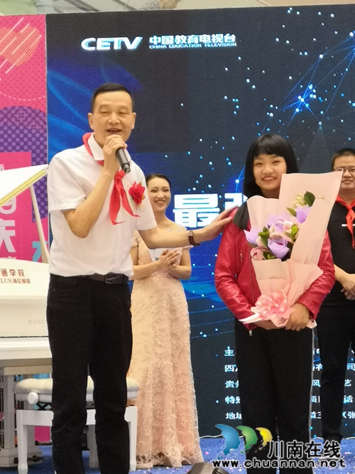 《最强小孩》站新闻发布会在泸州万达广场举行(图3)