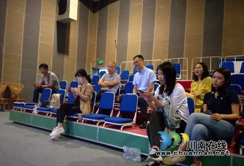 火热关注！泸州中院直播审案引1200万人围观(图30)