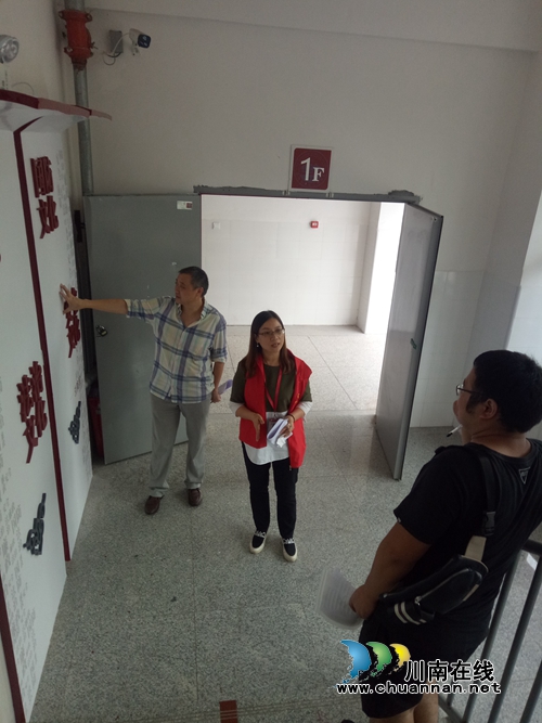 泸州十二中：党内外联动&nbsp;打好监督“组合拳”(图3)