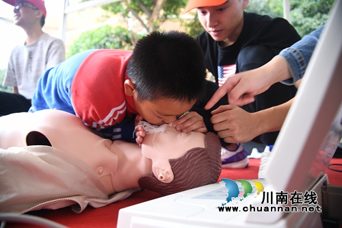 泸州：“科普盛宴”让娃娃们耍嗨了！(图7)