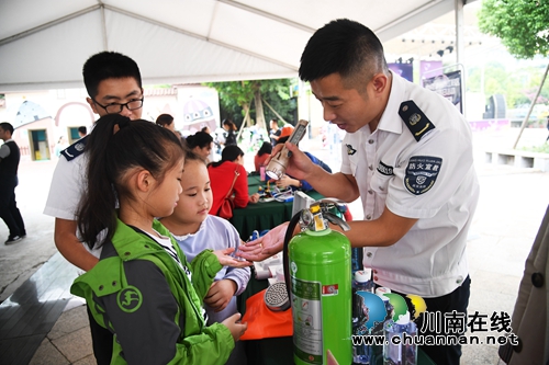 泸州：“科普盛宴”让娃娃们耍嗨了！(图13)