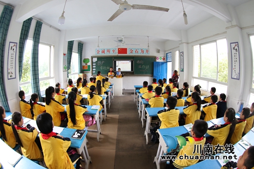 龙马潭区开展第21届全国推广普通话宣传活动(图11)