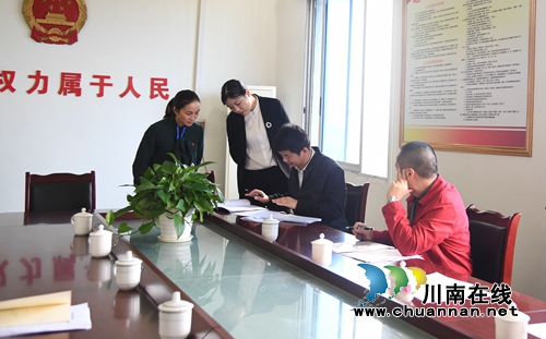 明查暗访&nbsp;泸州打好节日腐败“预防针”(图5)