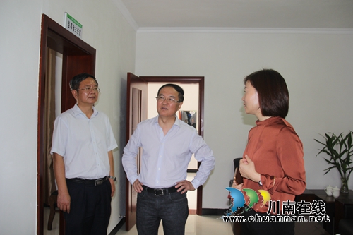 王波到泸县云龙镇调研供销合作社建设情况(图3)