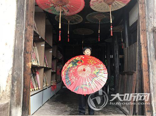 泸州:留住传统手艺 弘扬尧坝古镇文化(图1) 泸州:留住传统手艺 弘扬尧坝古镇文化(图1)