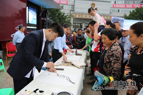 让文物活起来！泸县发布十余种文创产品(图7)