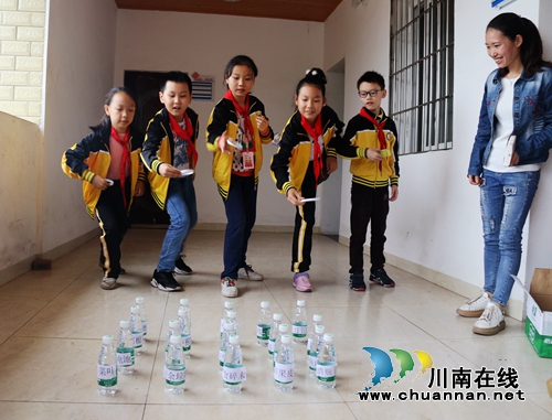 龙马潭开展垃圾分类我先行志愿者服务活动(图6)