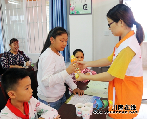 龙马潭开展垃圾分类我先行志愿者服务活动(图9)