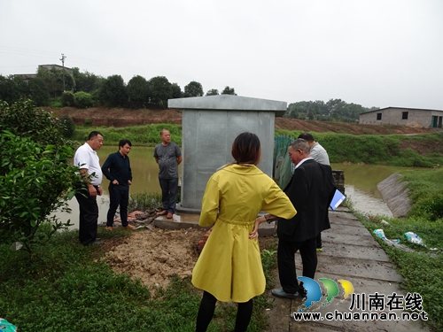 泸县开展节前农机安全生产检查(图1) 泸县开展节前农机安全生产检查(图1)