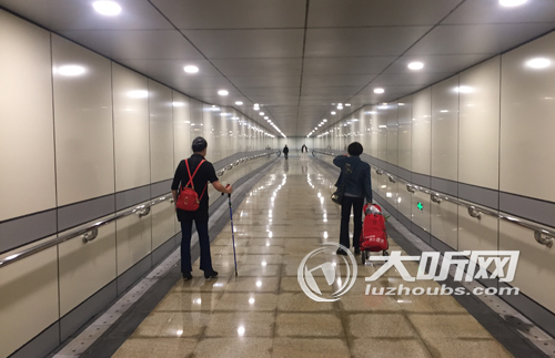 泸州江阳公园人行地下通道投用&nbsp;过街不再绕行(图2)