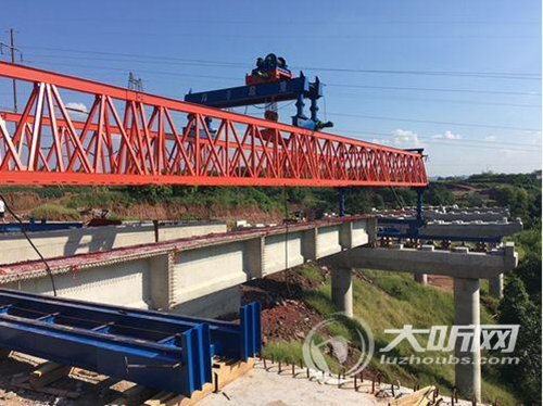 泸渝高速公路特兴枢纽互通建设顺利推进(图2)