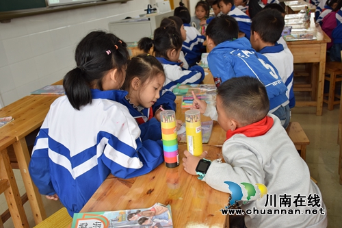 银顶小学承办叙永县第六届小学道德与法治集中展评活动(图3)