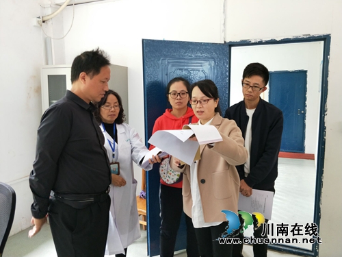 江阳区食药监局到合江县合江镇开展农村食品市场交叉检查(图4) 江阳区食药监局到合江县合江镇开展农村食品市场交叉检查(图4)