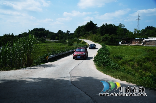 泸州:村里来了“扶贫达人” 致富路多了(图5) 泸州:村里来了“扶贫达人” 致富路多了(图5)