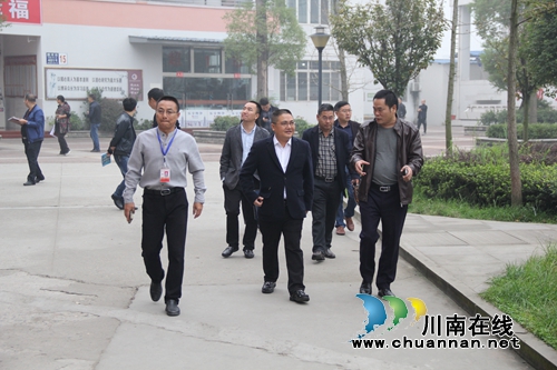 泸县人民政府检查调研泸县建校后勤服务管理工作(图1)