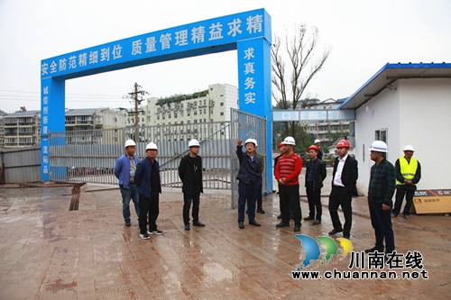 古蔺县长陈廷俊率队检查城区省环保督察“回头看”反馈问题整改情况(图1)