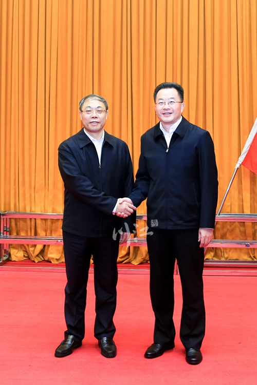 泸州主要领导班子调整，两任市委书记表态发言(图2)