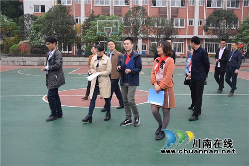 泸州十八中荣获四川省“星星火炬”学校称号(图1)