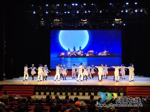 不忘初心！泸州市老年大学举办主题文艺汇演(图6)