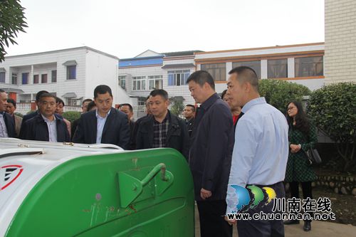 李镇、宋军率队到泸县天兴、云龙召开垃圾分类现场会(图4)