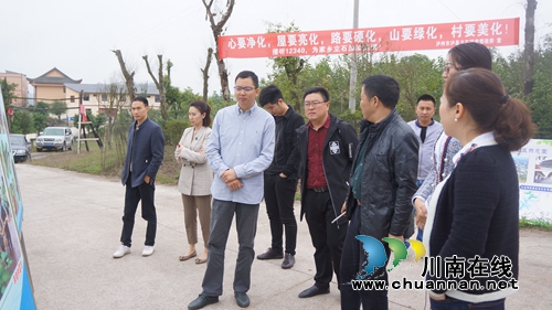 泸州市住建局到泸县立石镇开展“百镇建设行动”试点工作综合考评(图1)