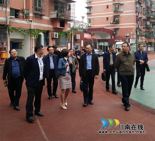 省卫计委重传处检查纳溪区艾滋病防治工作(图2)