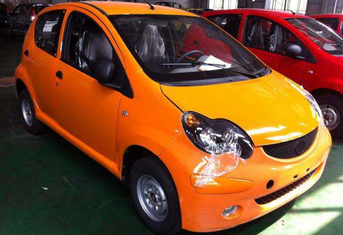 老年人代步车不需驾照车牌&nbsp;泸州交警：假的(图1)