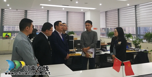 泸州市委组织部领导调研检查江阳区华阳街道佳乐商圈党员教育工作(图1)