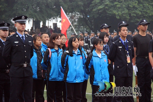 第二批理县青少年学生代表参访四川警察学院(图2)