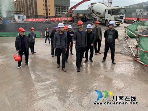 古蔺县副县长赵秋颖督查在建项目安全文明施工和环保整改工作(图1)